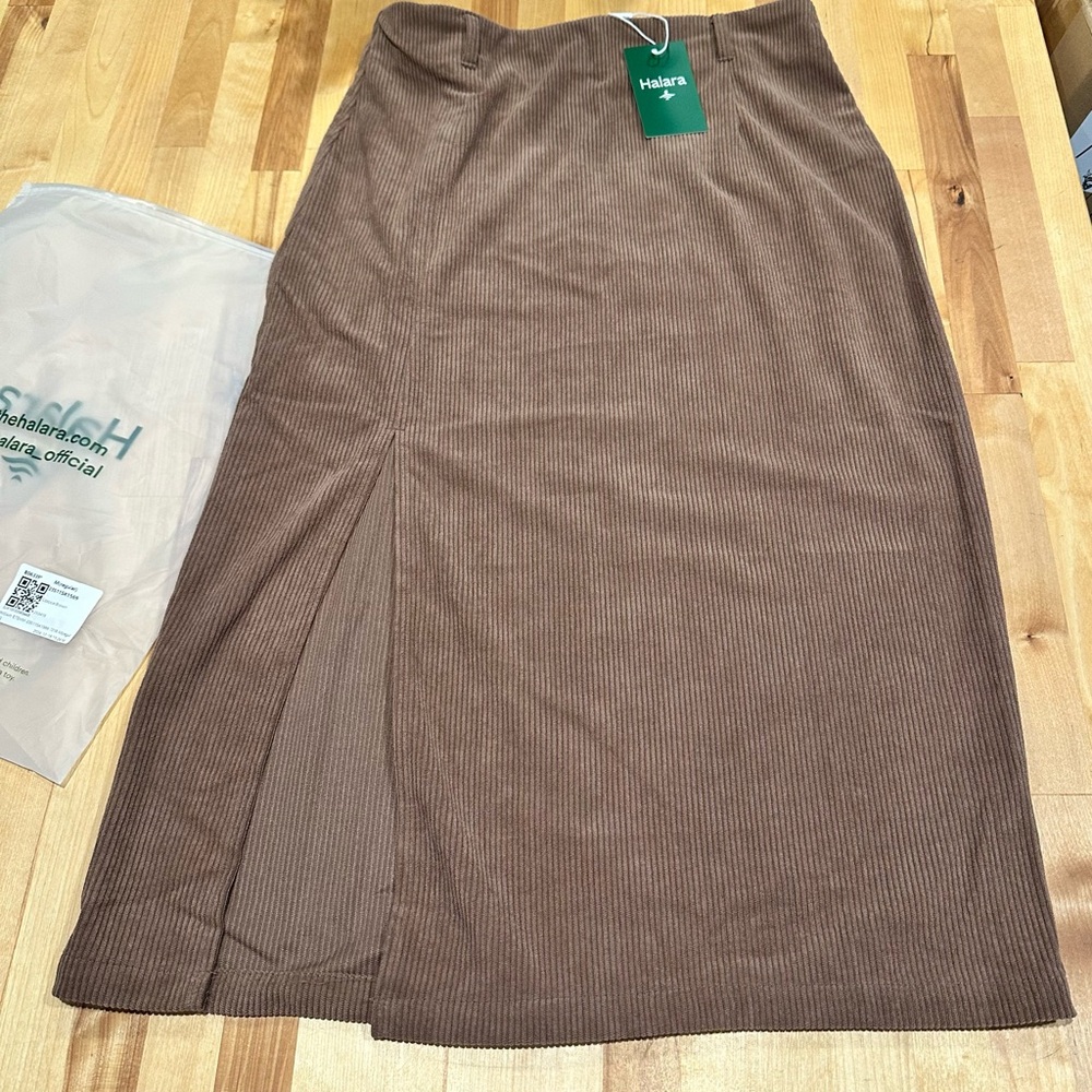 SOLD Halara Brown Women's Skirt Size Medium